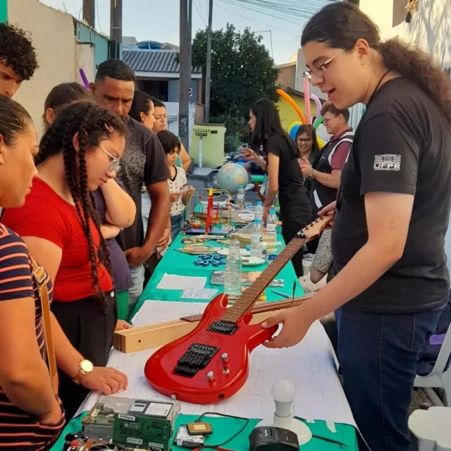 No dia 04/05/24 aconteceu o 2° Dia das Profissões na ABIG. Foi um dia de muito aprendizado.
Somos gratos a cada um que acreditou no nosso trabalho e contribuiu direta ou indiretamente para que este dia acontecesse. Agradecemos também a cada pai ou responsável que apoiou e abraçou este projeto.
Ficamos imensamente felizes em recebê-los na ABIG e em ver a alegria e a participação de todos durante o evento!

#ABIG #diadasprofissões #aprendendo #conhecimento
#profissoes #aprendizagemsignificativa #aprendizagemlúdica #colombo #PR